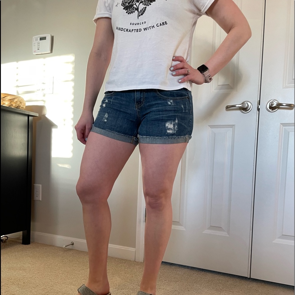 Missimo Jean Shorts - distressed